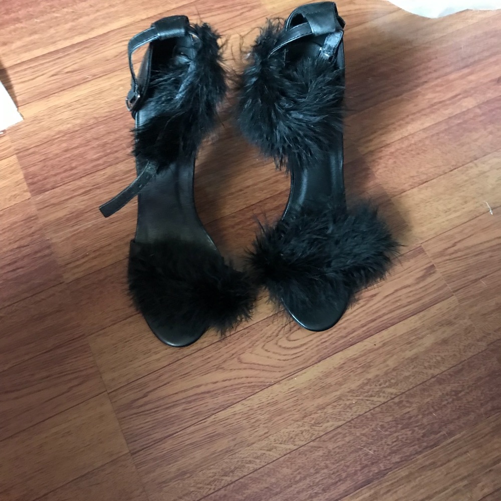 Feather heels